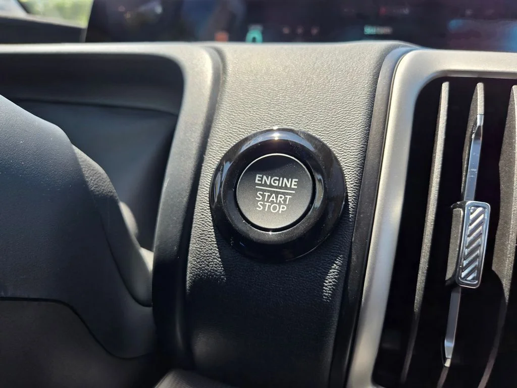 New 2027 Agate Black Metallic Ford MAX Active image 13