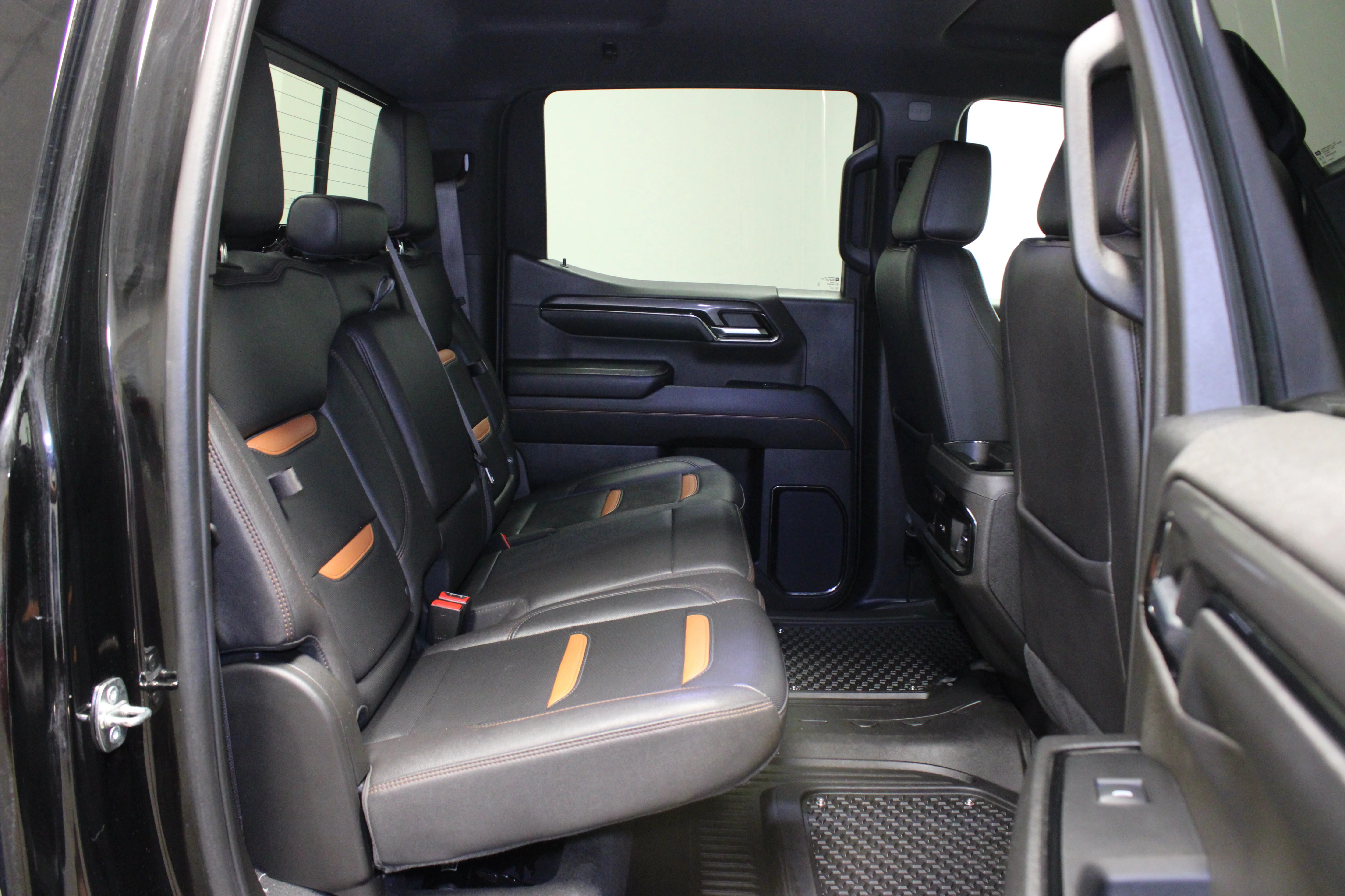 Used 2023 Onyx Black GMC AT4 image 16