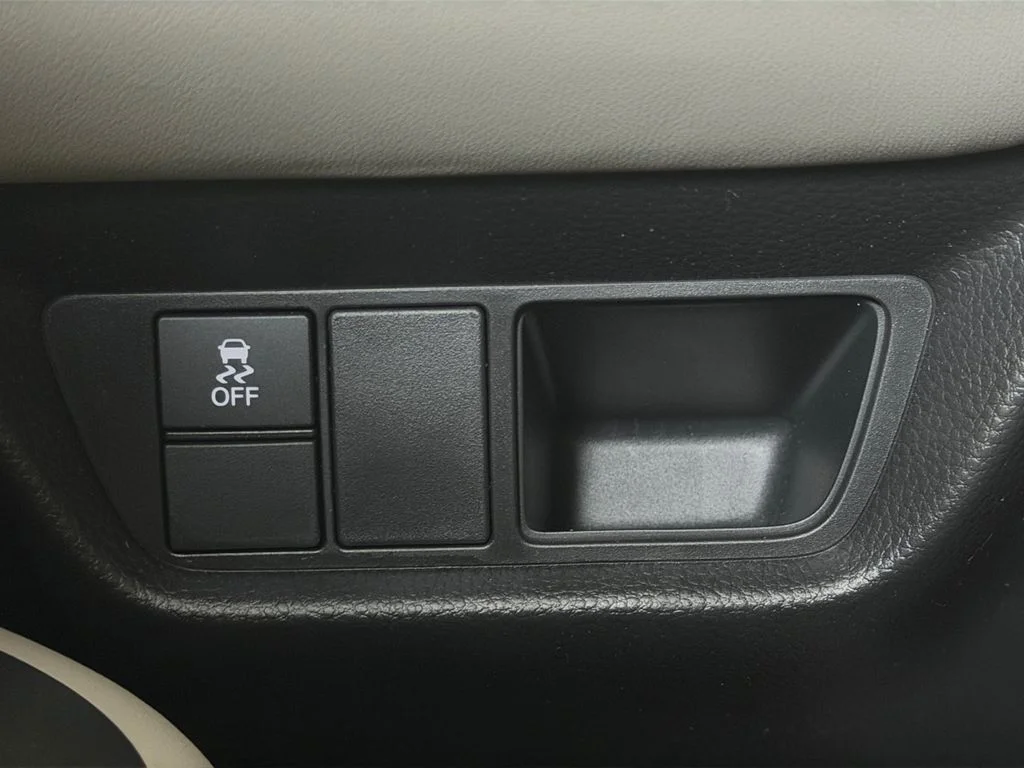 Used 2023  Honda LX image 23