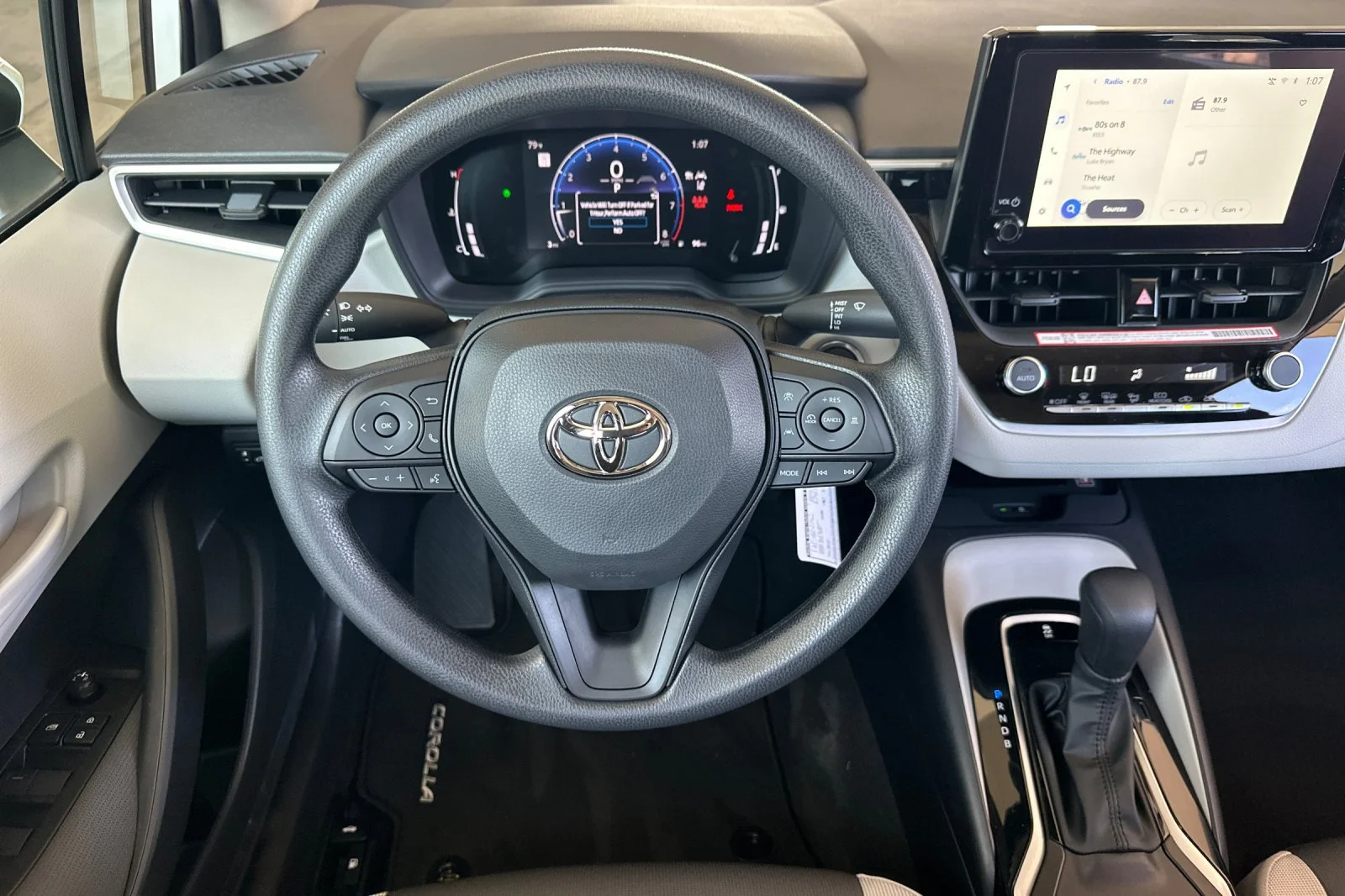 New 2027 Ice Cap Toyota LE image 14