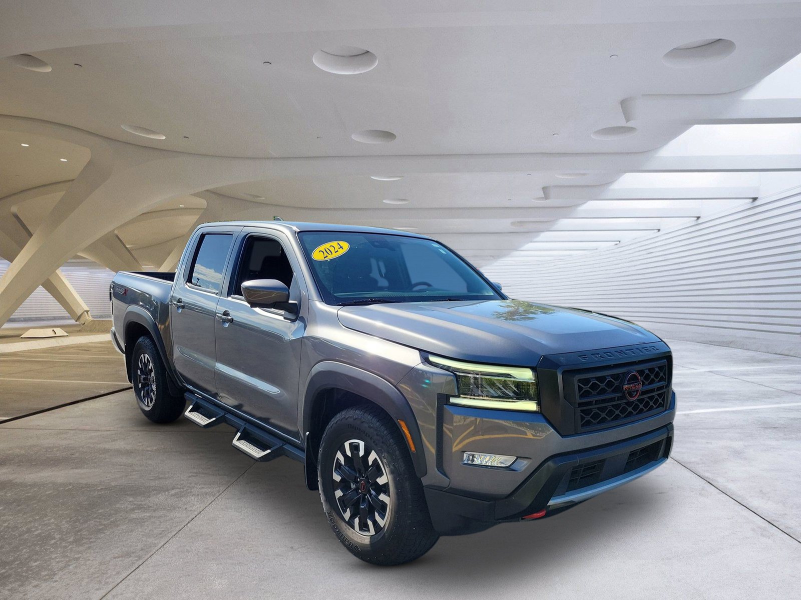 2024 Nissan Frontier PRO-X Crew Cab 4X2's photo