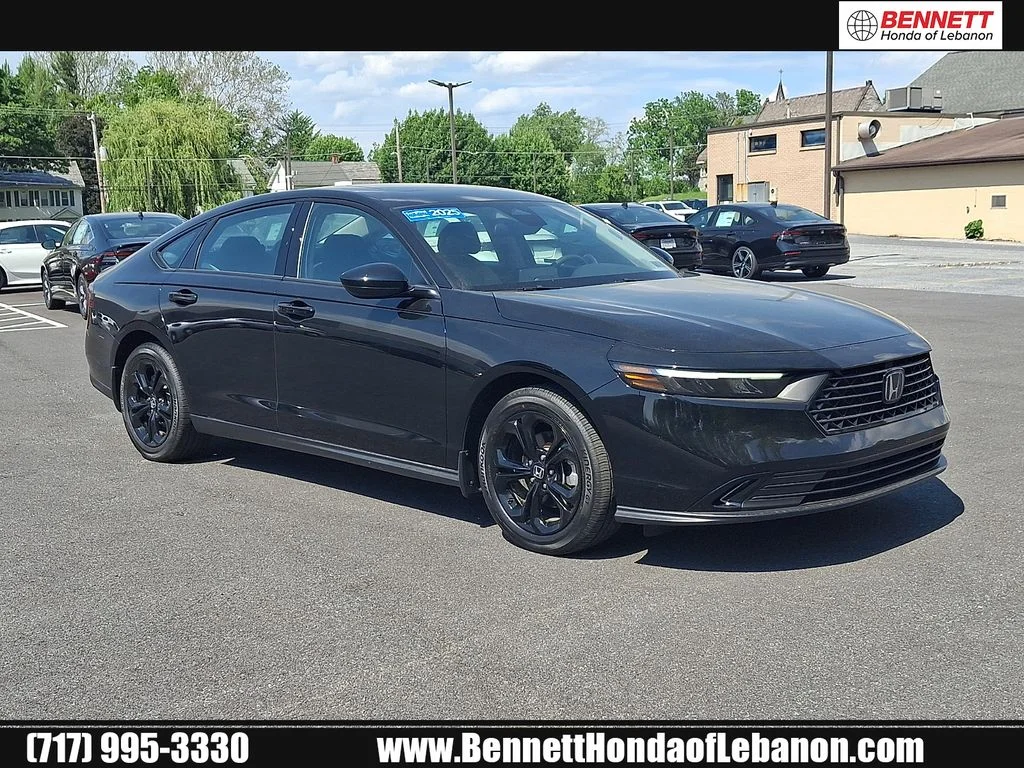 Certified Used 2025  Honda SE image 1