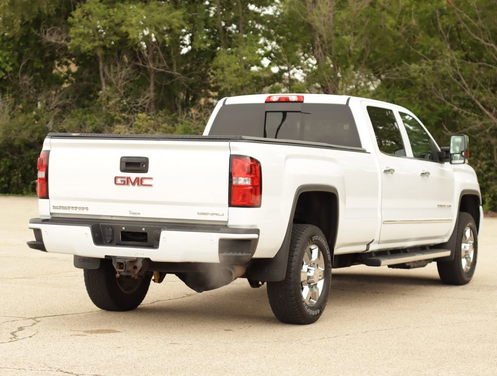 Used 2019 SUMMIT WHITE GMC Denali image 7