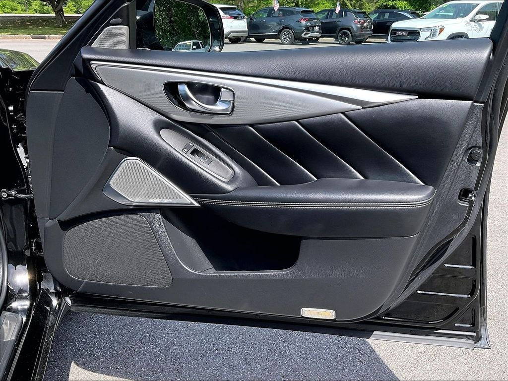 Used 2023 Black INFINITI LUXE image 26