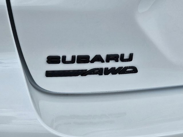 New 2026 CRYSTAL WHITE PEARL Subaru Limited image 10