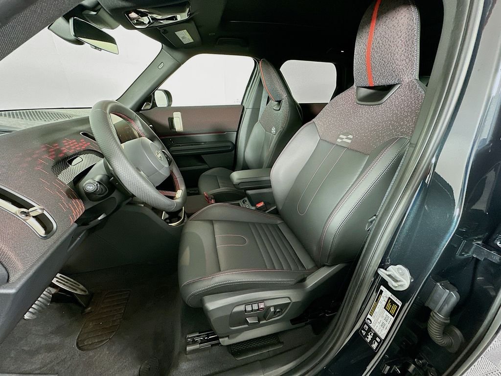 Used 2026 Gray MINI Signature Plus image 21