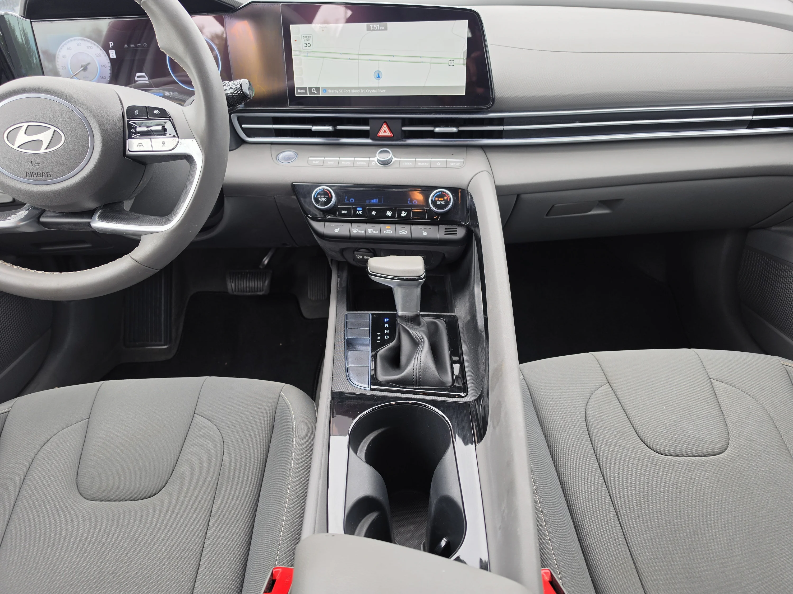Used 2025 Amazon Gray Hyundai SEL Convenience image 18