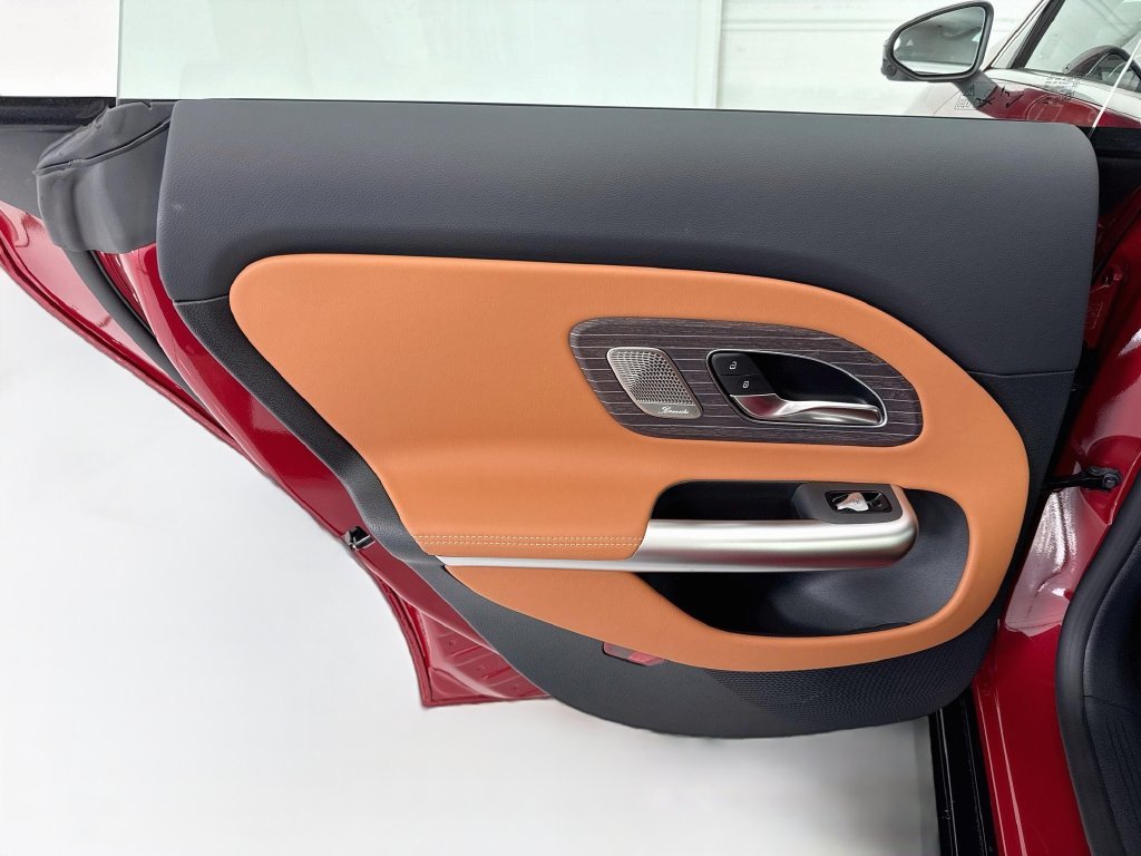 New 2027 MANUFAKTUR Patagonia Red Mercedes-Benz CLA 220 image 25