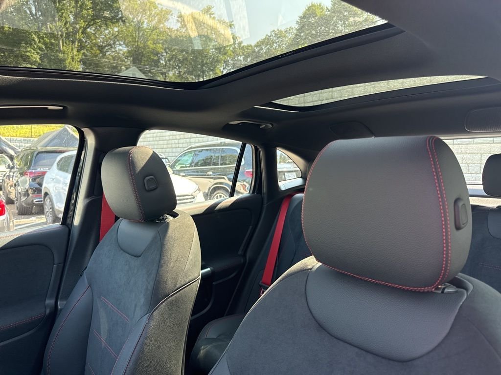 2026 Mercedes-Benz GLA AMG GLA 35 - Photo 30