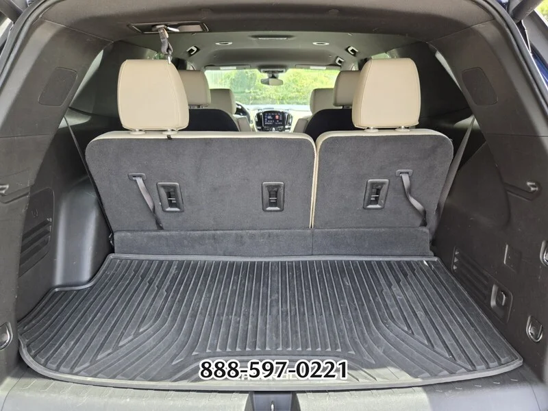 Used 2023 Blue Metallic CHEVROLET LT LEATHER image 17