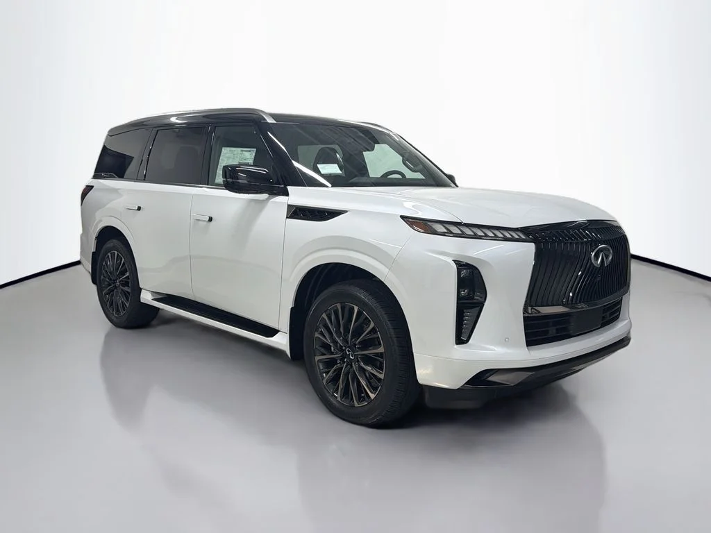 New 2026 White / Black INFINITI AUTOGRAPH image 7