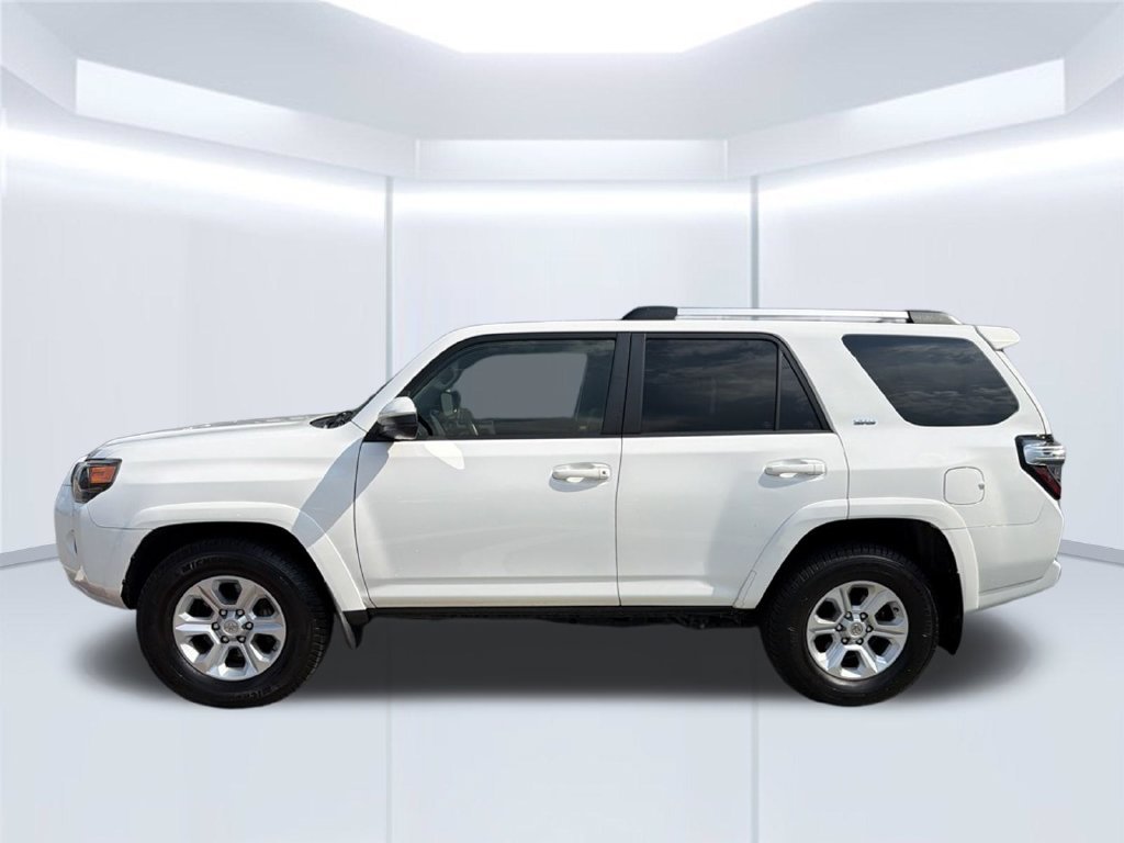 Used 2019 White Toyota SR5 image 3