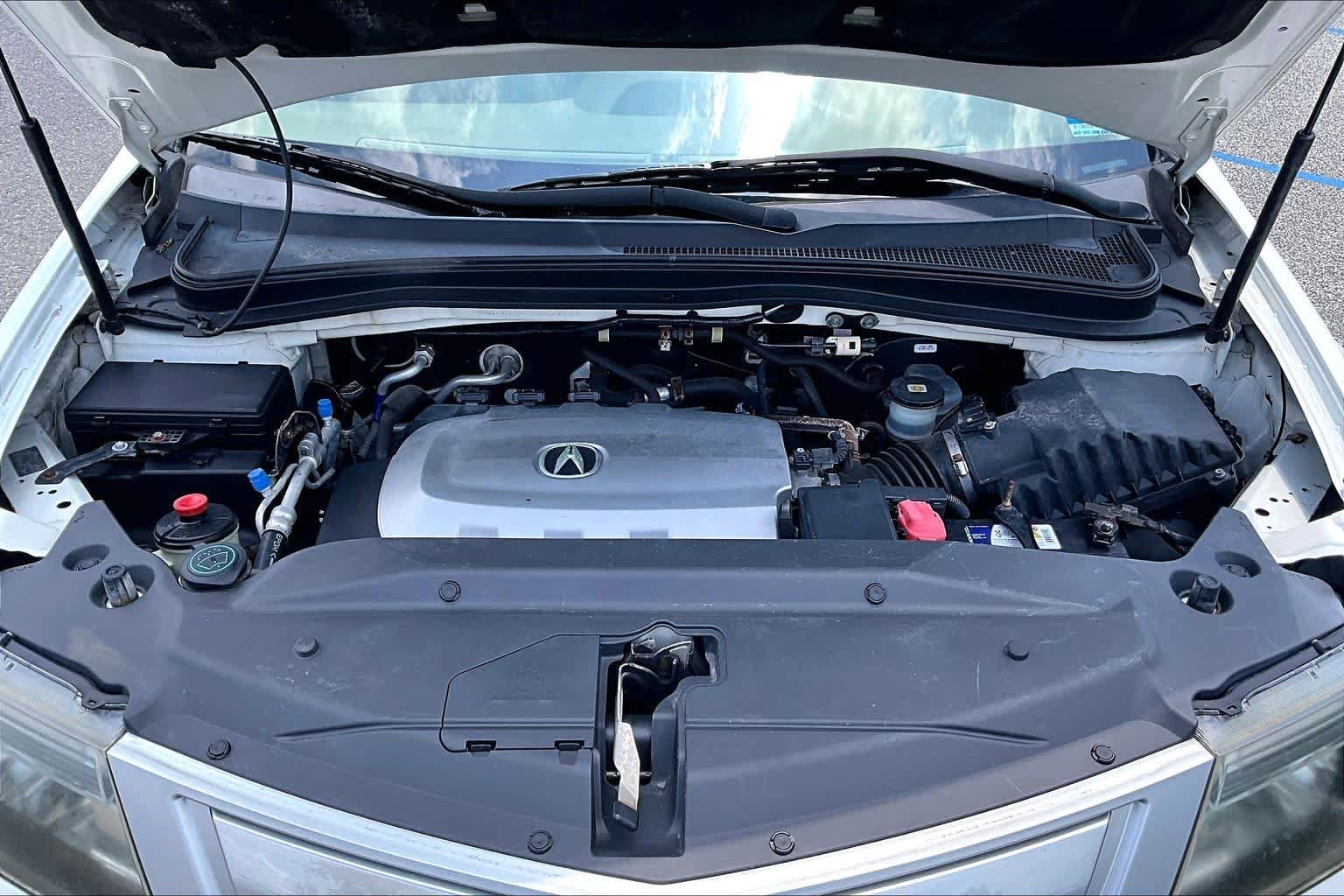 Used 2012 Aspen White Pearl II Acura Tech/Entertainment Pkg image 29