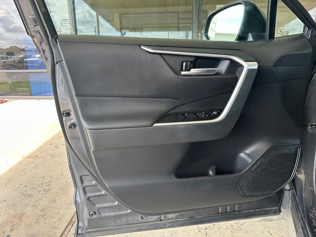 Used 2025 Gray Toyota XLE image 10
