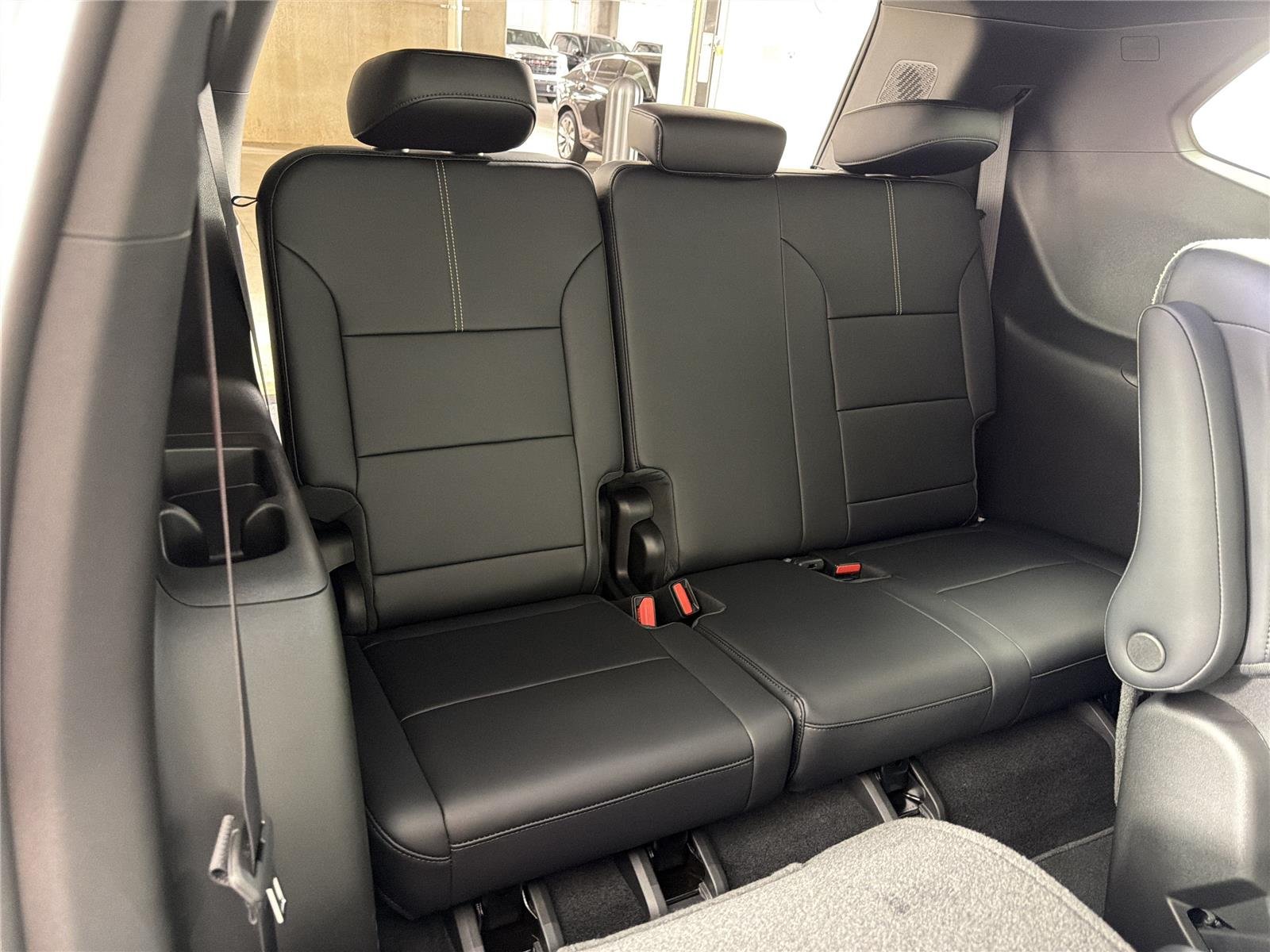 2026 GMC Acadia Elevation - Photo 13
