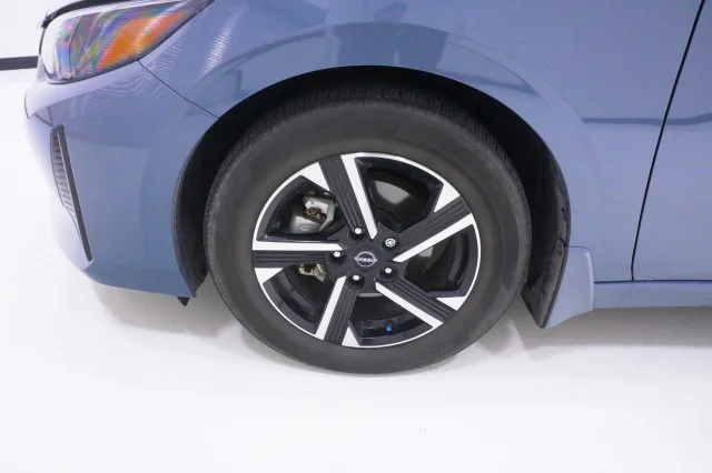Used 2025  Nissan SV image 11