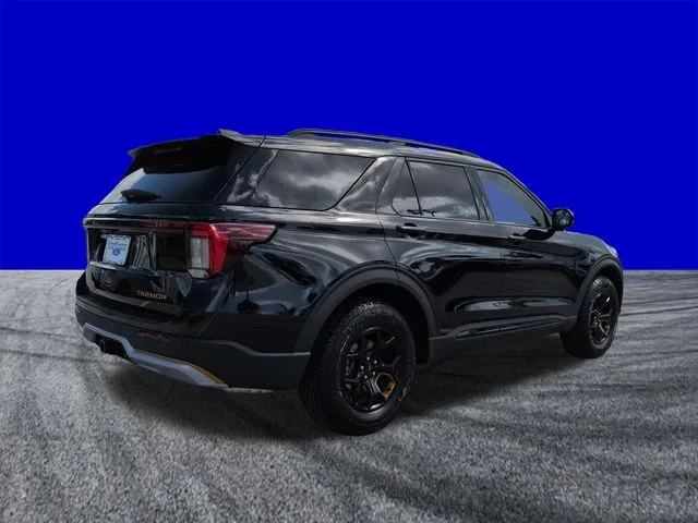 New 2026 Agate Black Metallic Ford Tremor® image 4