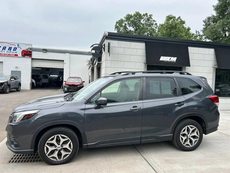 Used 2022 Gray Subaru Premium Sport Utility 4D image 5