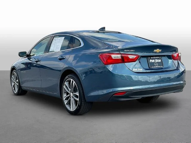 Used 2025 Blue Chevrolet LT image 5