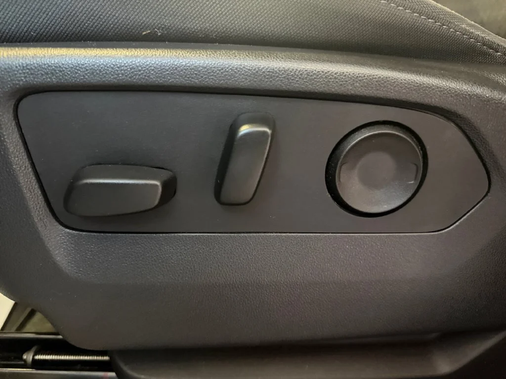 Used 2024 Black Chevrolet LT (2FL) image 29