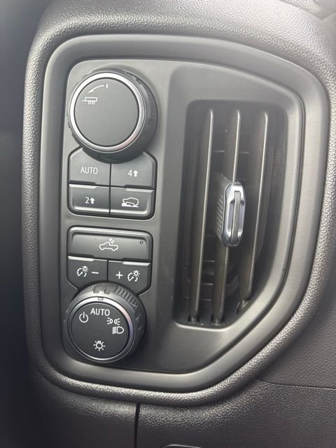 Used 2023 Black Chevrolet Custom image 16
