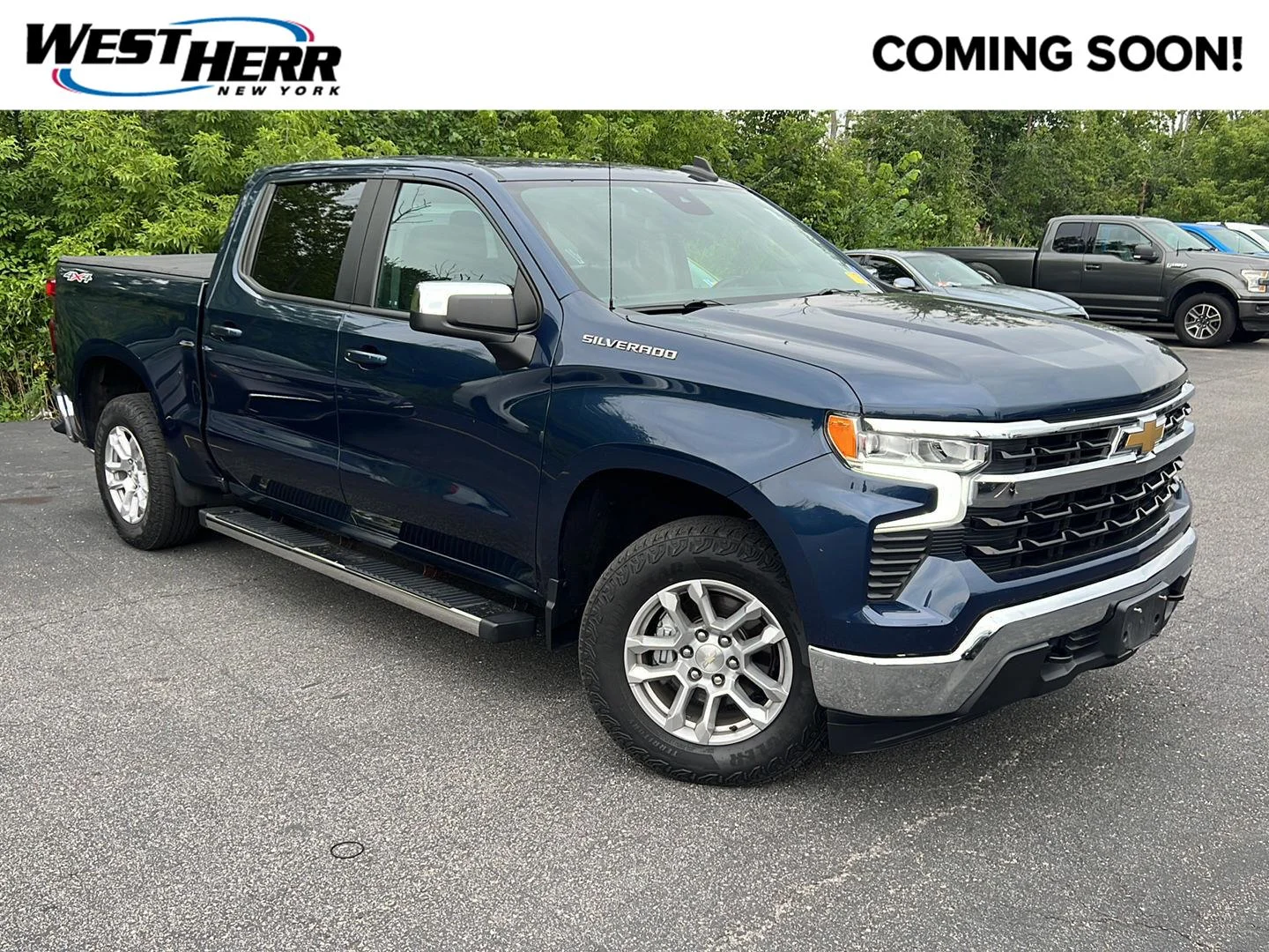 Used 2022 Northsky Blue Metallic Chevrolet LT image 1