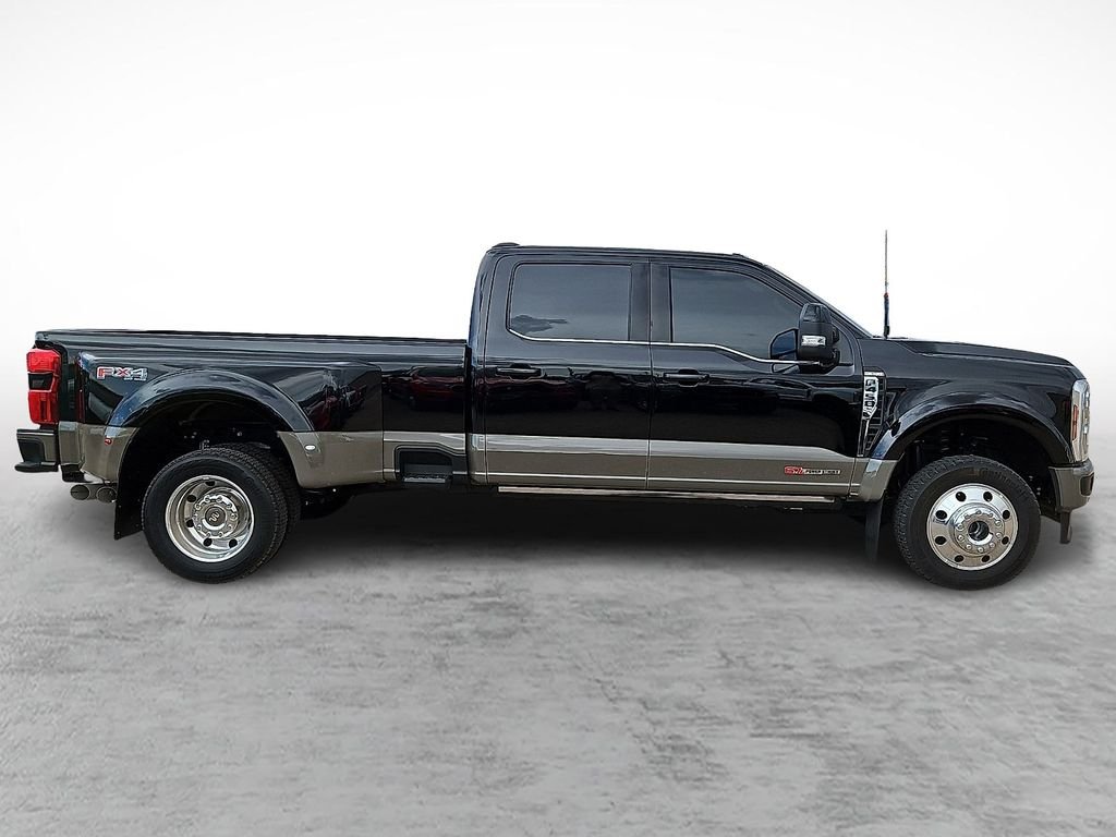 Used 2026 Agate Black Metallic Ford King Ranch image 12