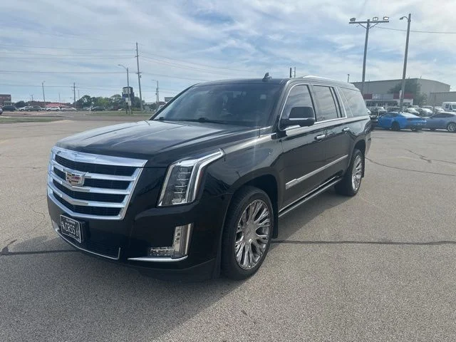 2016 Cadillac Escalade ESV AWD Premium's photo