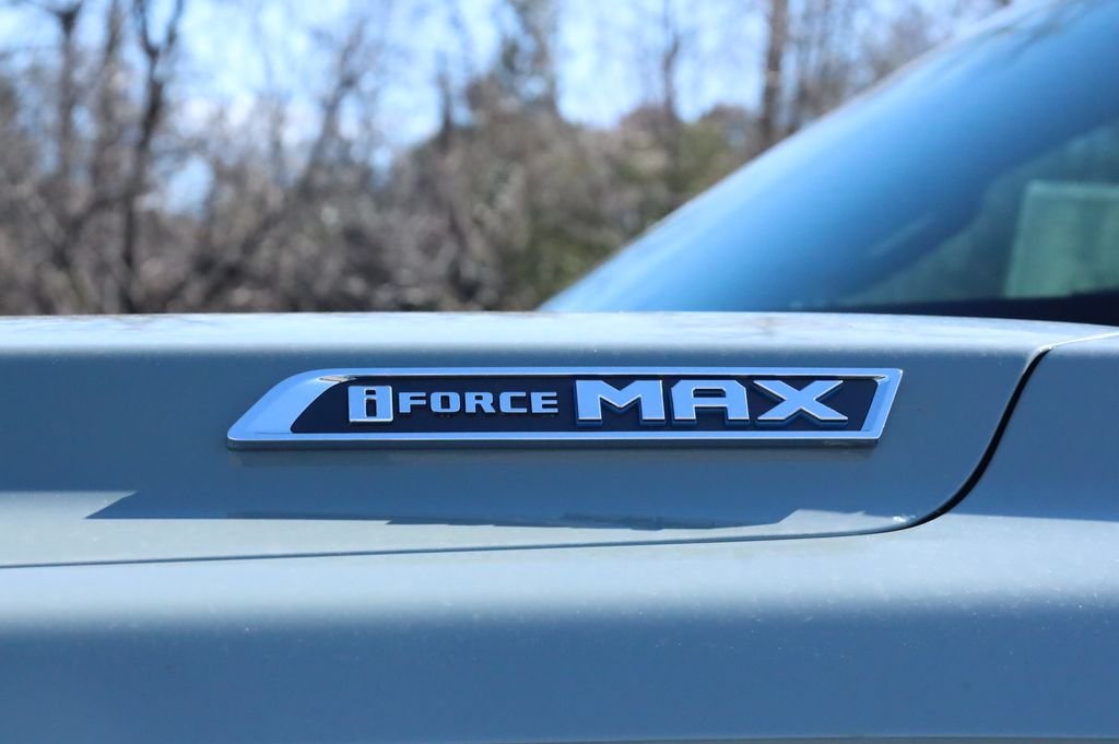 2026 Toyota Tundra Limited - Photo 17