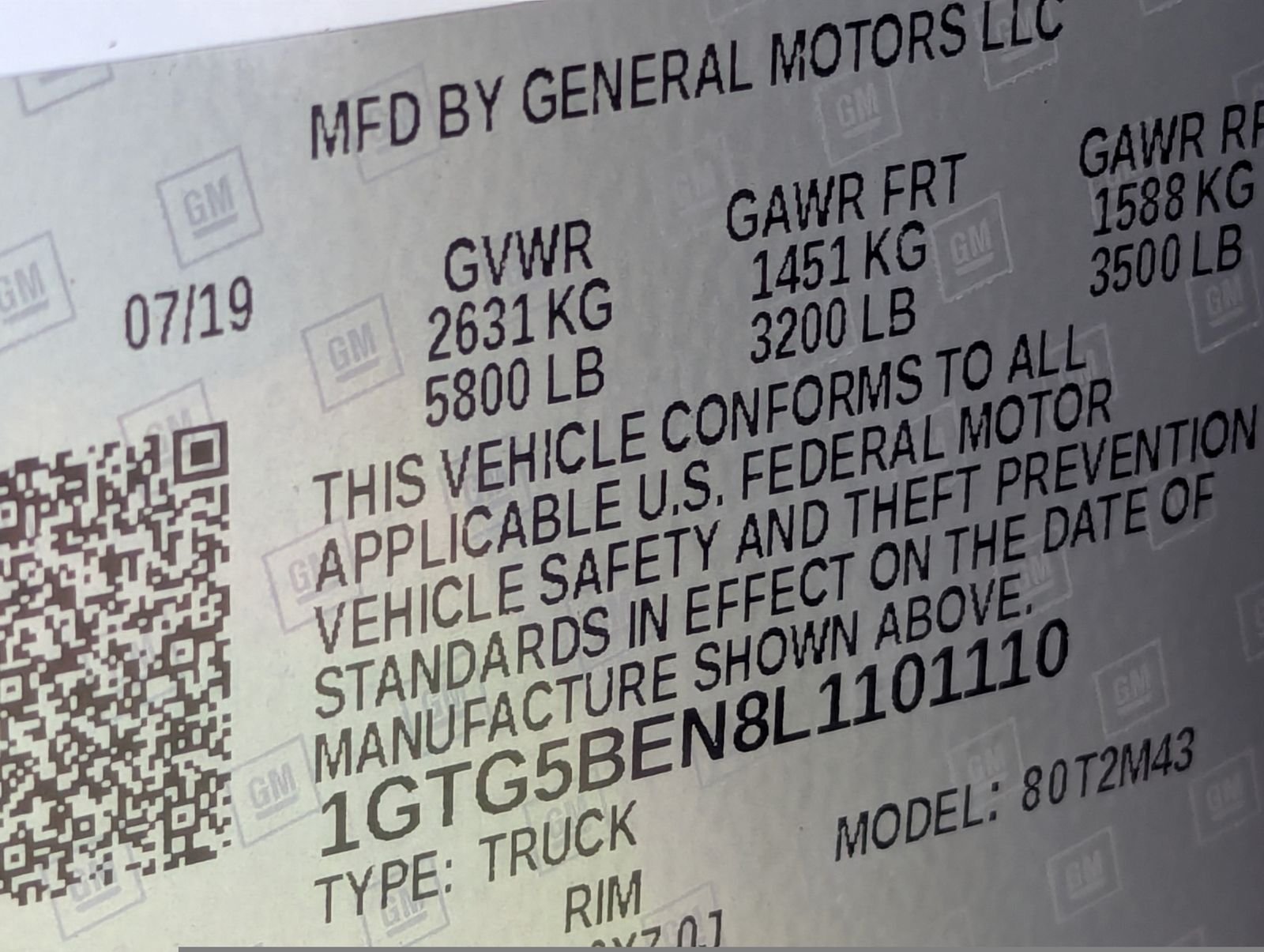 Used 2020 Summit White GMC Base image 37