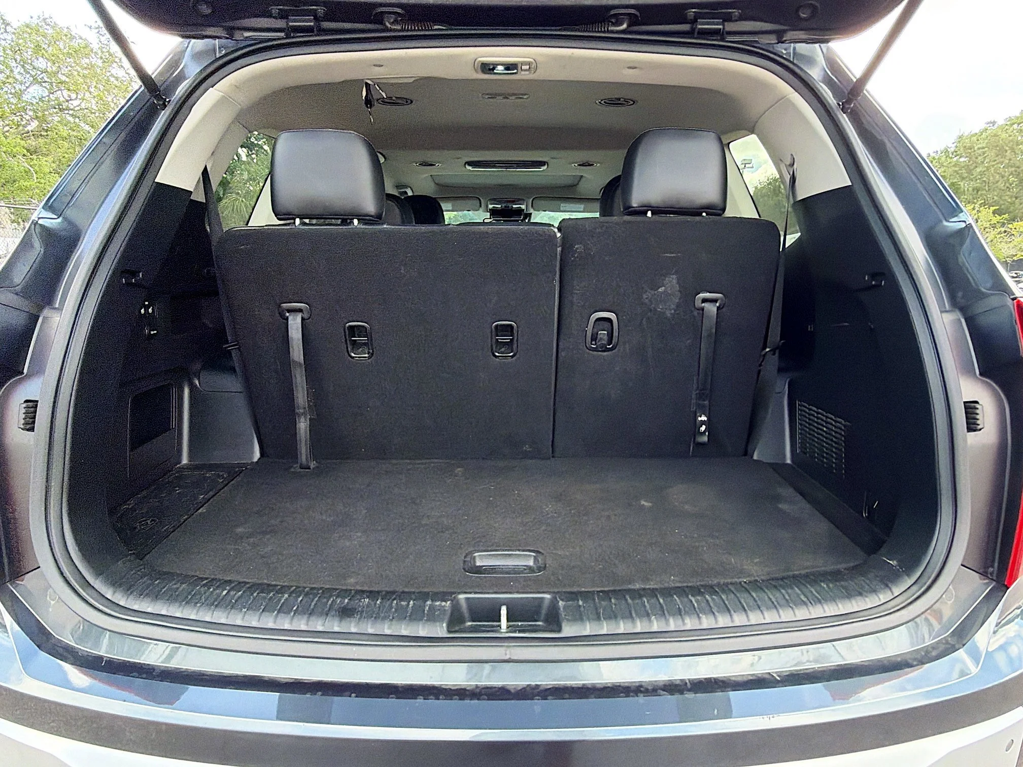 Used 2024 Gravity Gray Kia S image 11