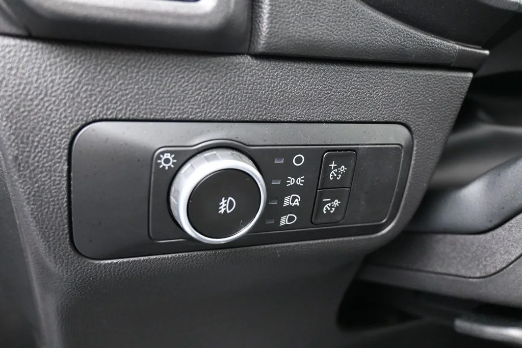 Used 2026 Azure Gray Metallic Ford Badlands image 15