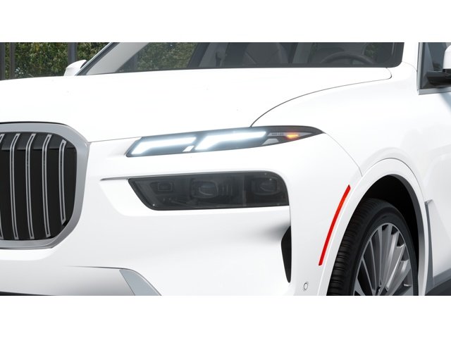New 2027 Alpine White BMW X7 40i image 6