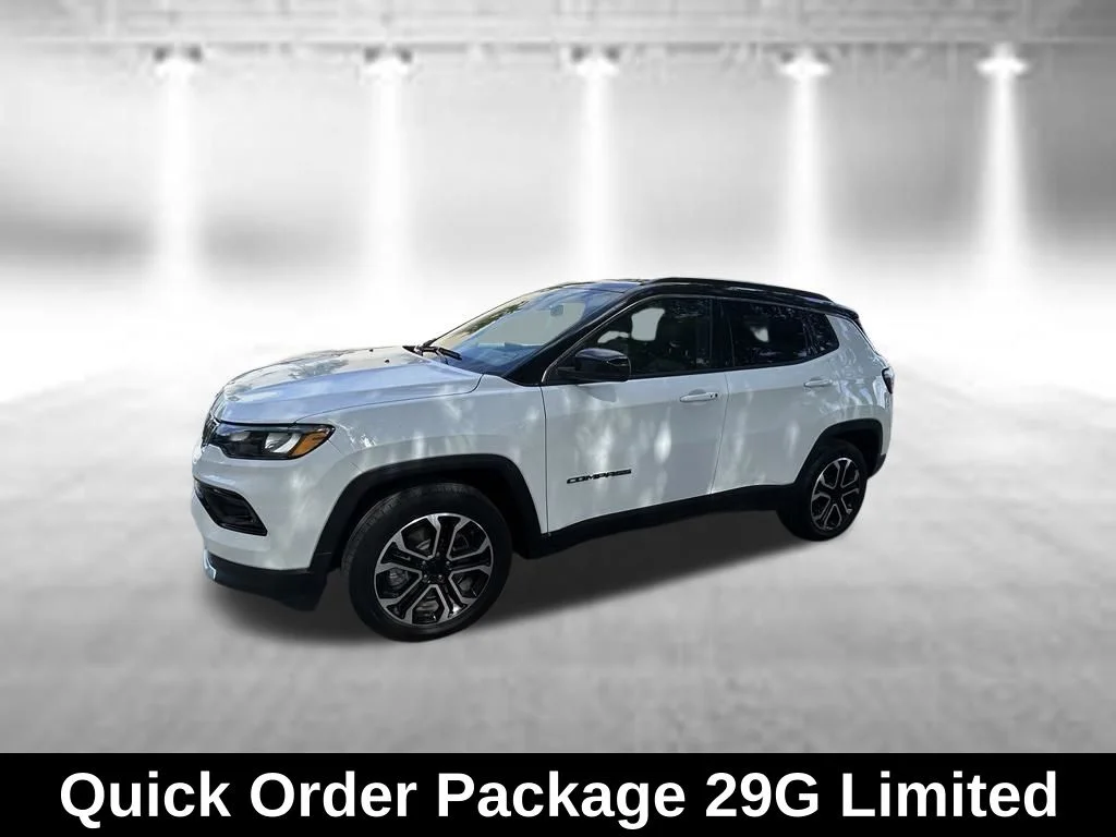 Used 2024 White/off-white Jeep Limited image 3