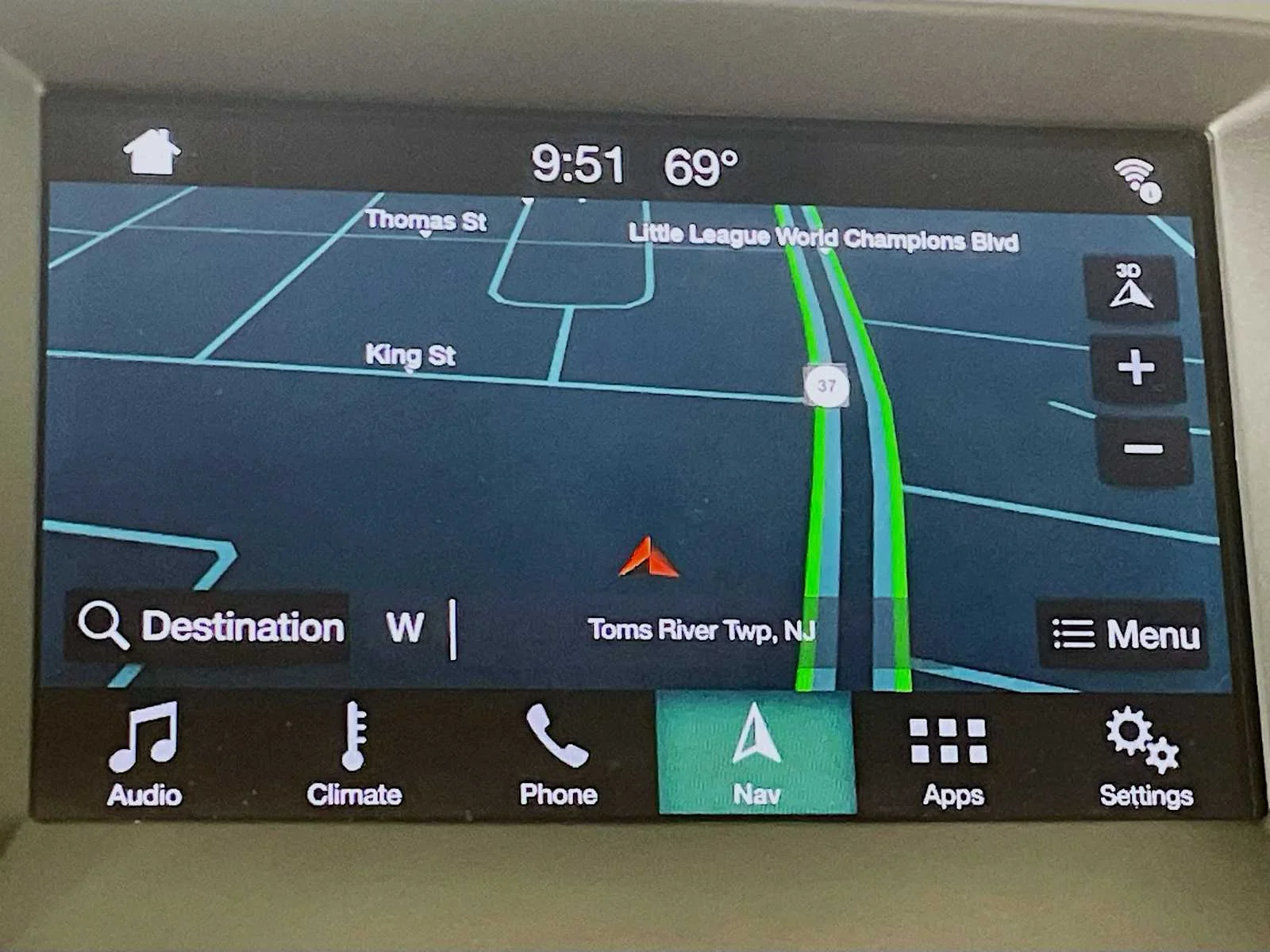Used 2019  Ford Titanium image 11