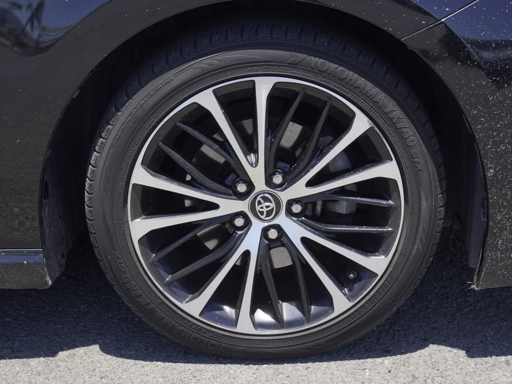 Used 2019 Black Toyota SE image 3