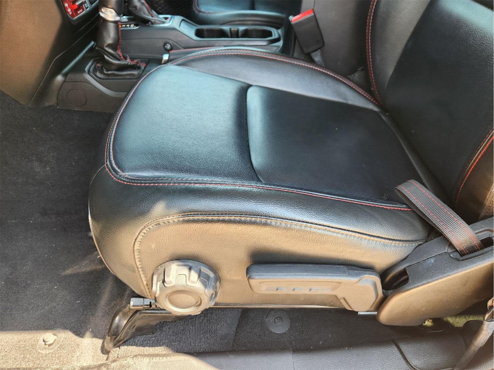 2022 Jeep Wrangler Unlimited Rubicon Black at Beck & Masten Kia