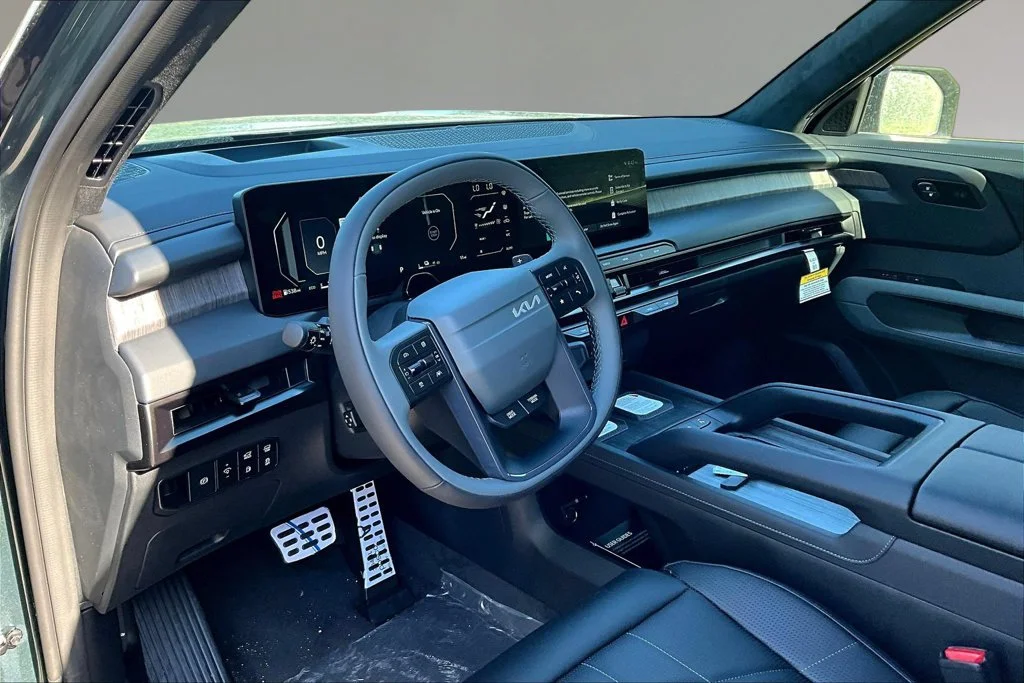 New 2027 Jade Green Kia X-Line SX Prestige image 7