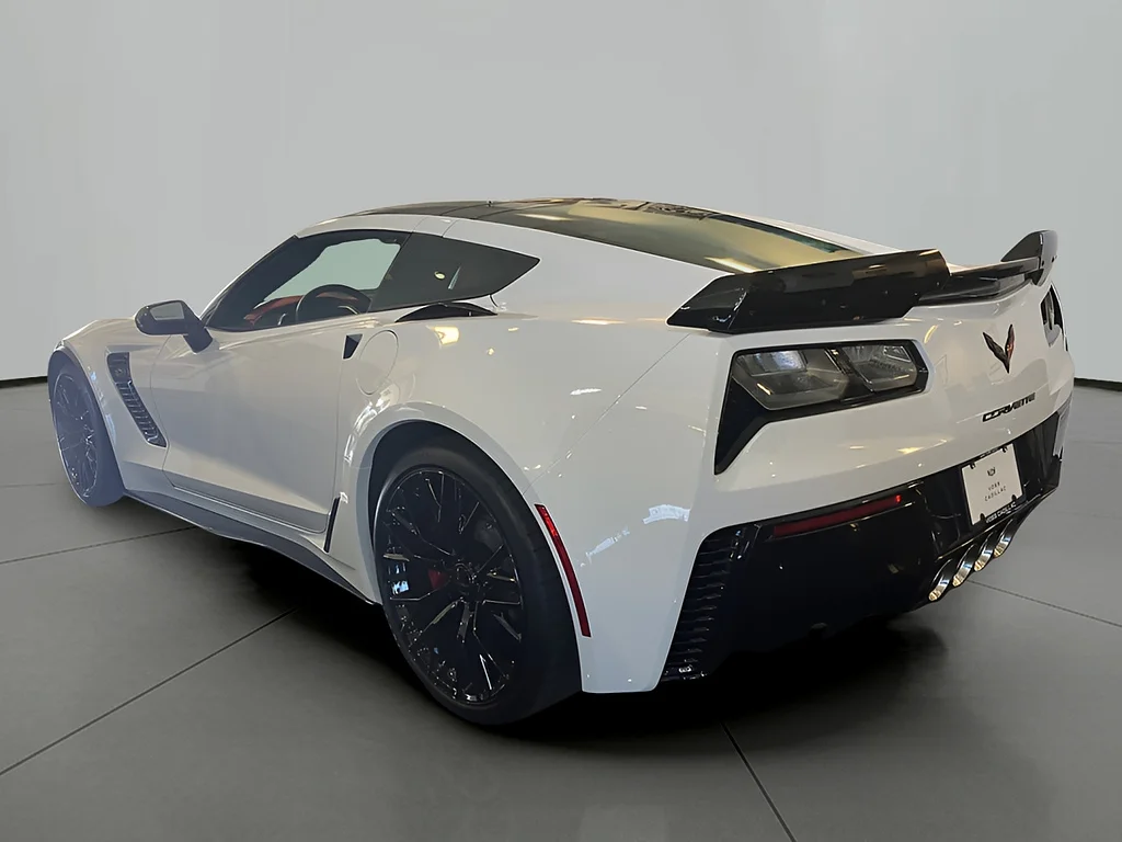 Used 2016 Arctic White Chevrolet Z06 image 2