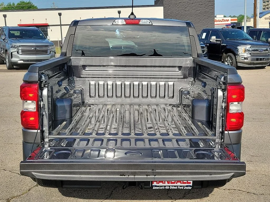 New 2026 Carbonized Gray Metallic Ford XLT image 8