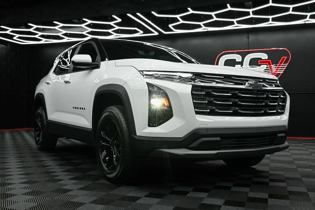 New 2026 Summit White Chevrolet LT image 25