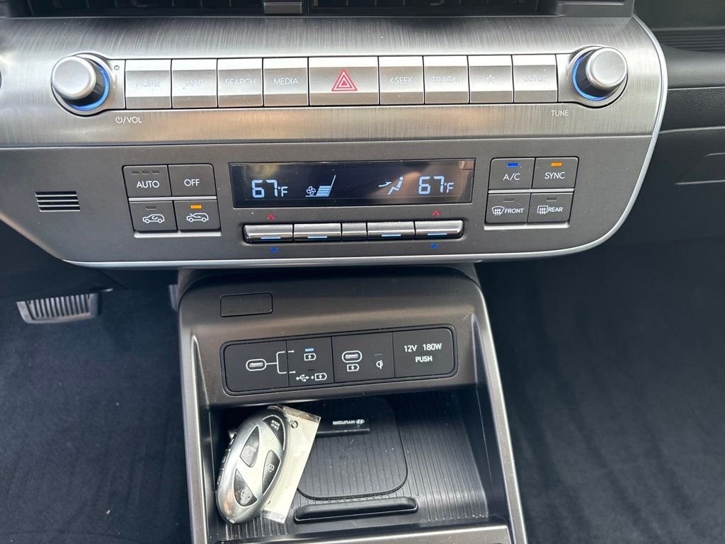 2024 Hyundai Kona Limited - Photo 30