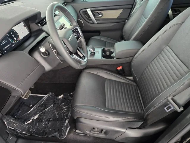Used 2024 Black Land Rover SE image 10