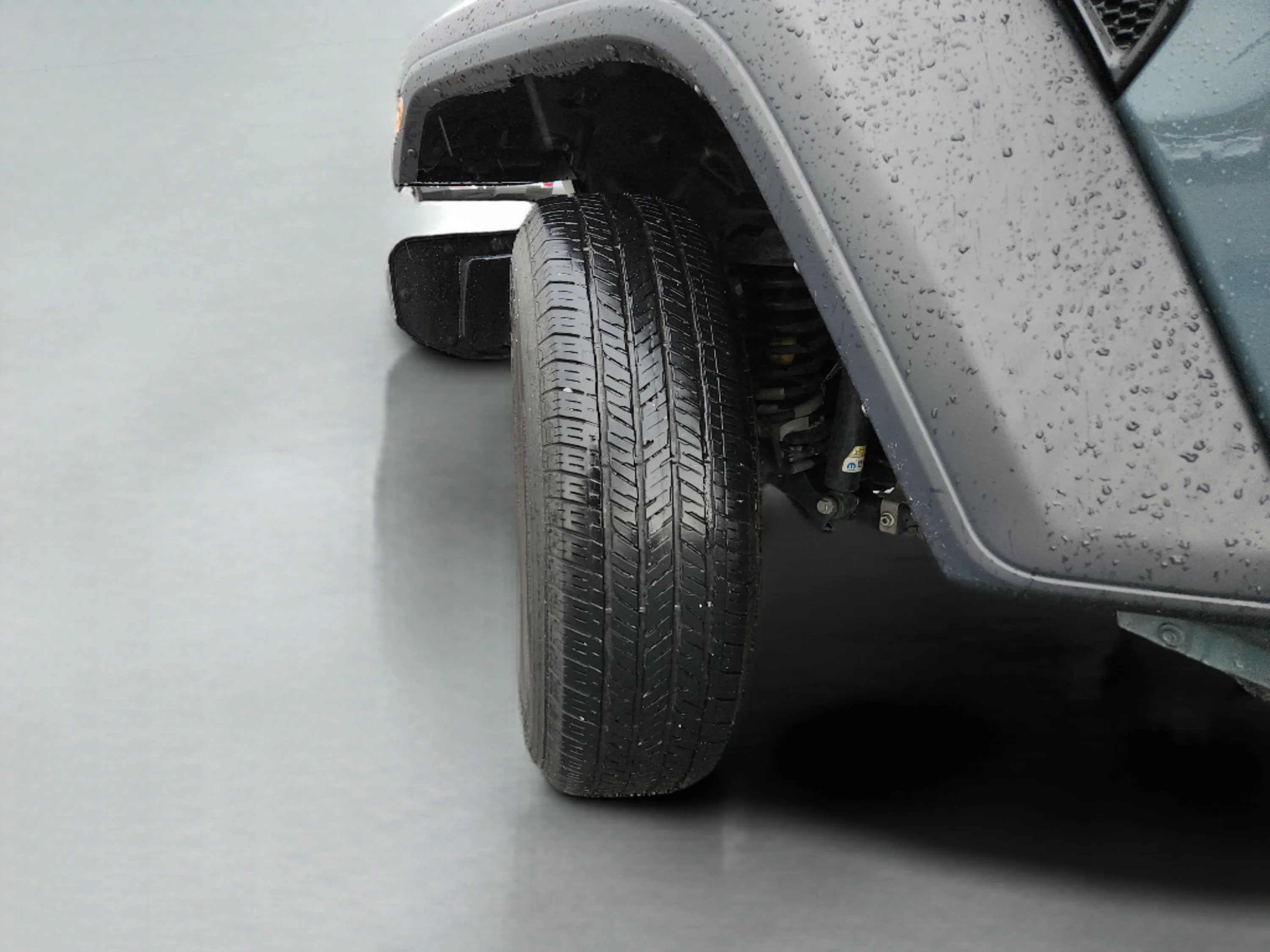 Used 2024 Anvil Clear Coat Jeep Sport image 39