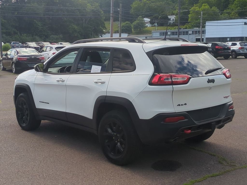 Used 2016 White Jeep Trailhawk image 6