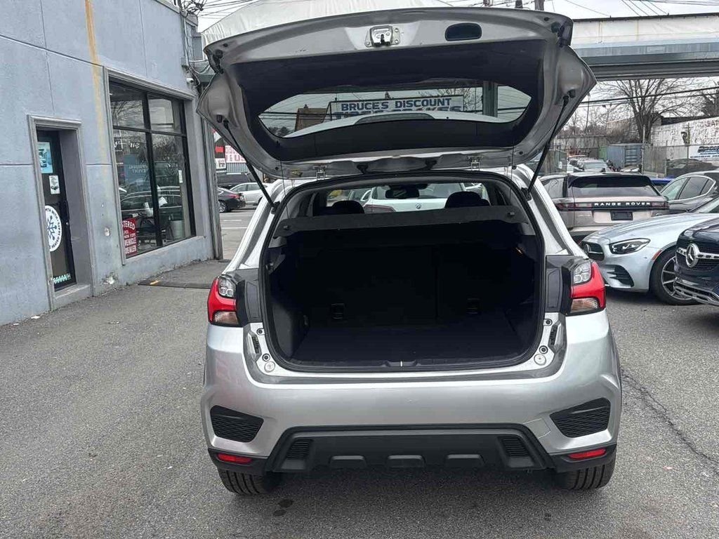 Used 2024 Gray Mitsubishi 2.0 LE image 24