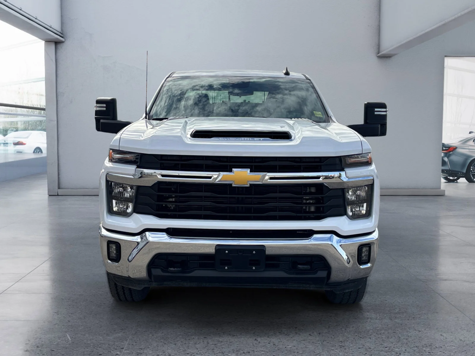Used 2025 Summit White Chevrolet LT image 8