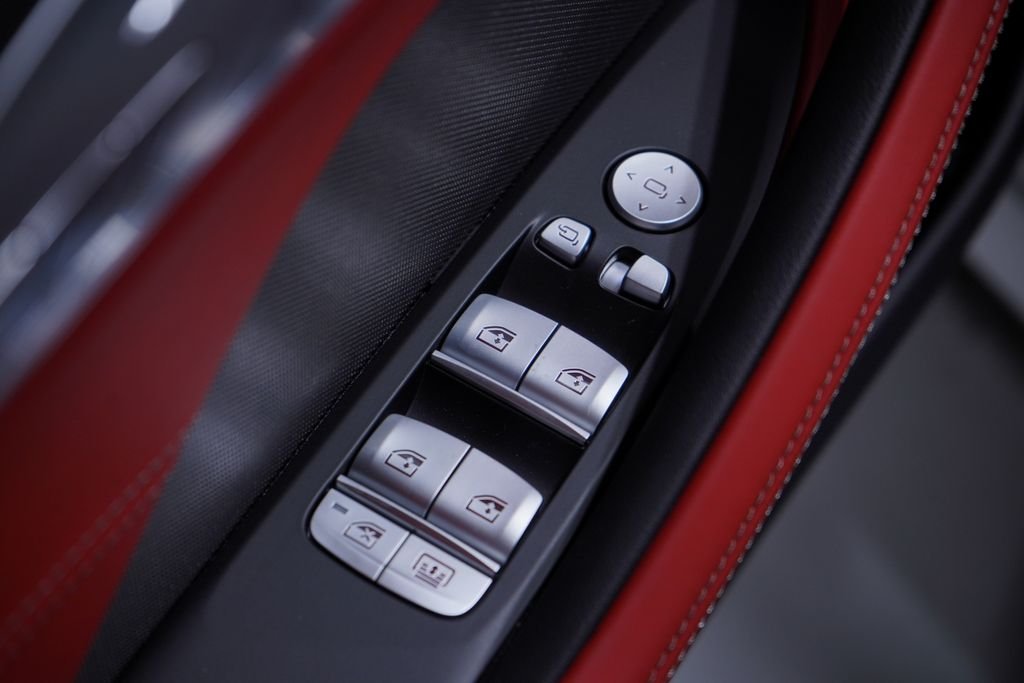 2026 BMW 8 Series 840i - Photo 17