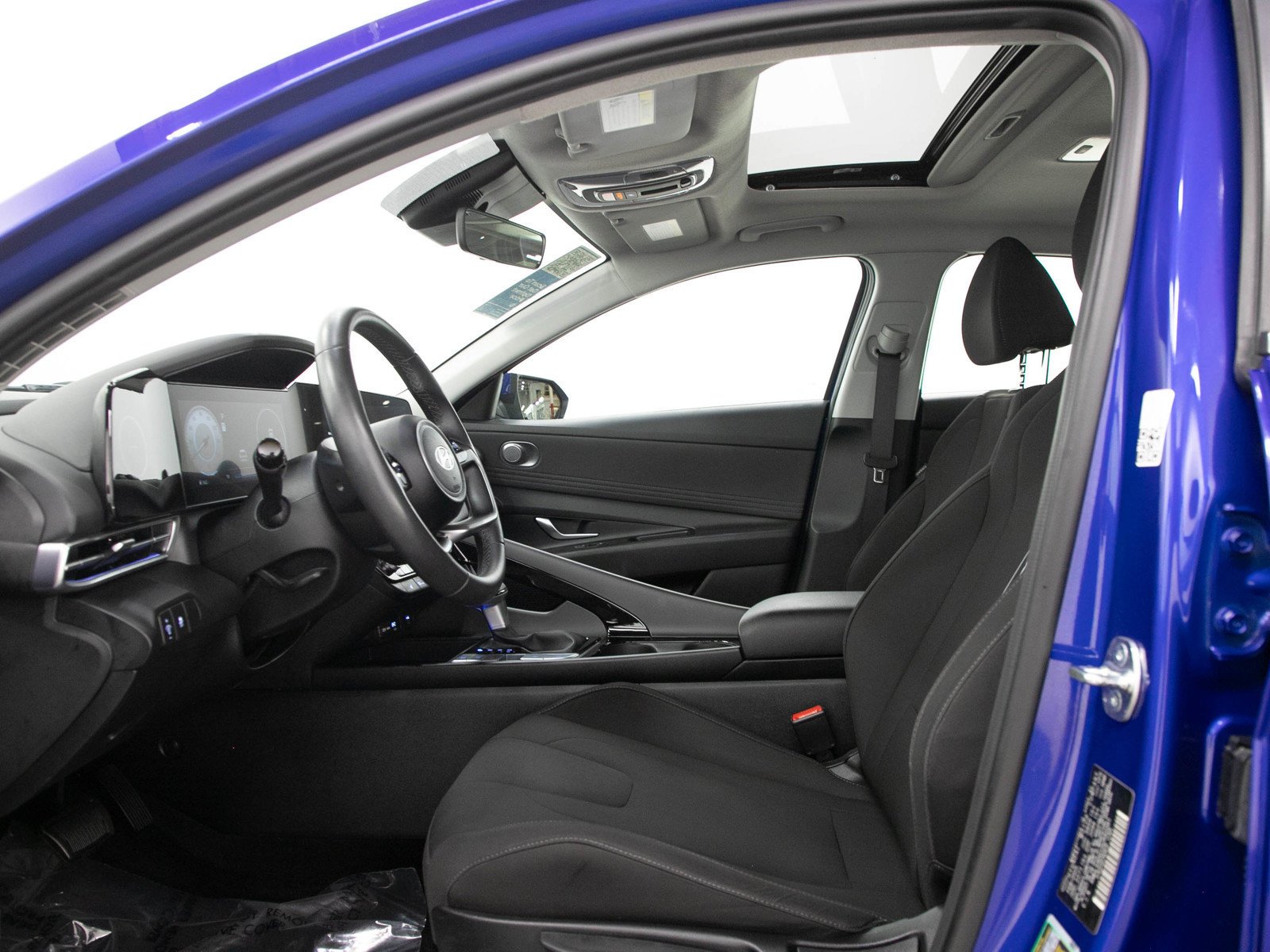 Used 2025 Intense Blue Hyundai SEL Convenience IVT image 22