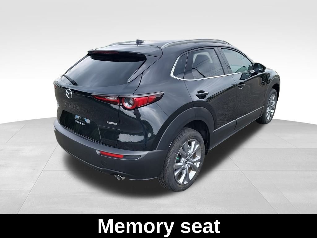 2025 Mazda CX-30 Premium - Photo 8